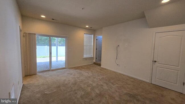 Building Photo - 12298 Sandstone St