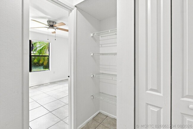 Building Photo - 10581 SW 155th Ct