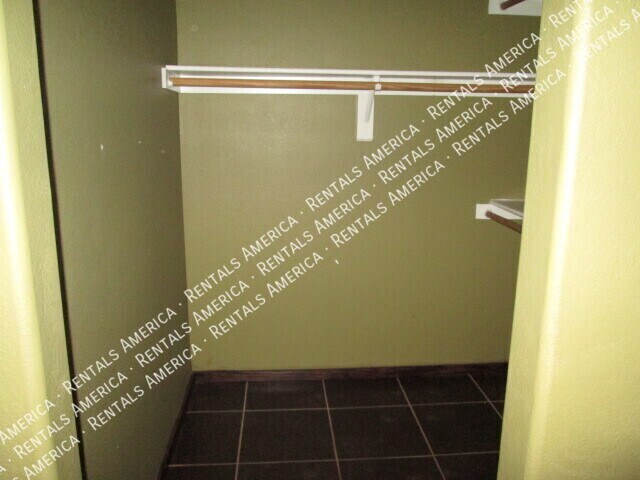 Building Photo - 3210 W Abraham Ln