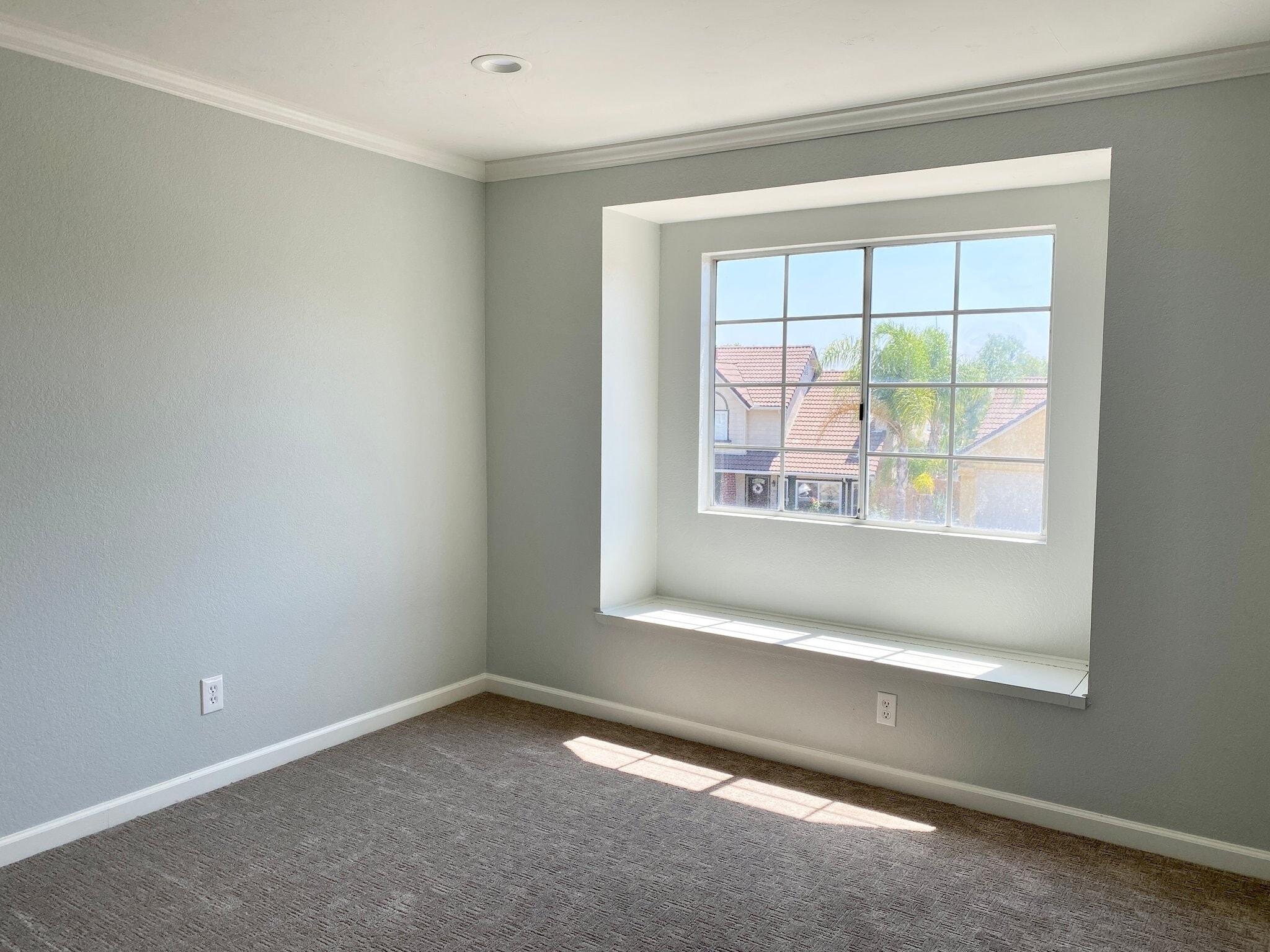 Building Photo - 1335 Darwin Dr