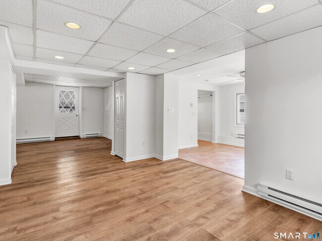 Building Photo - 41 Frisbie St
