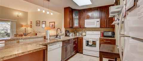 Building Photo - 662 Woodgate Ln
