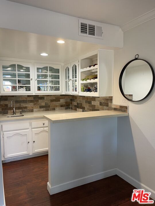 Building Photo - 11158 Newcastle Ave