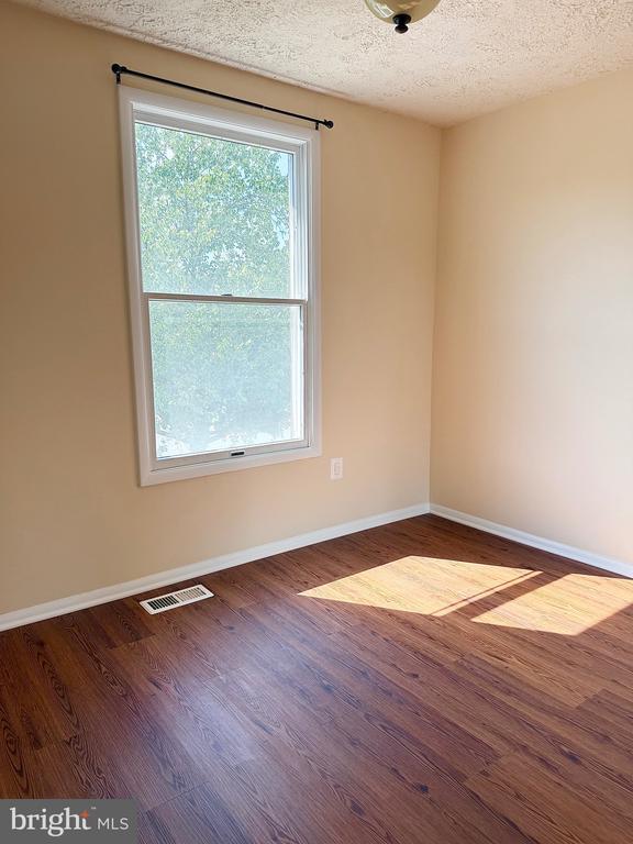 Building Photo - 5579 Glasgow Woods Ct