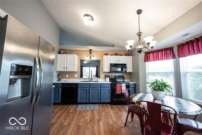 Building Photo - 9960 S Redmond Ct