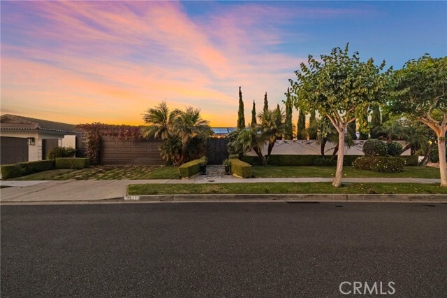 Building Photo - 4621 Wayne Rd