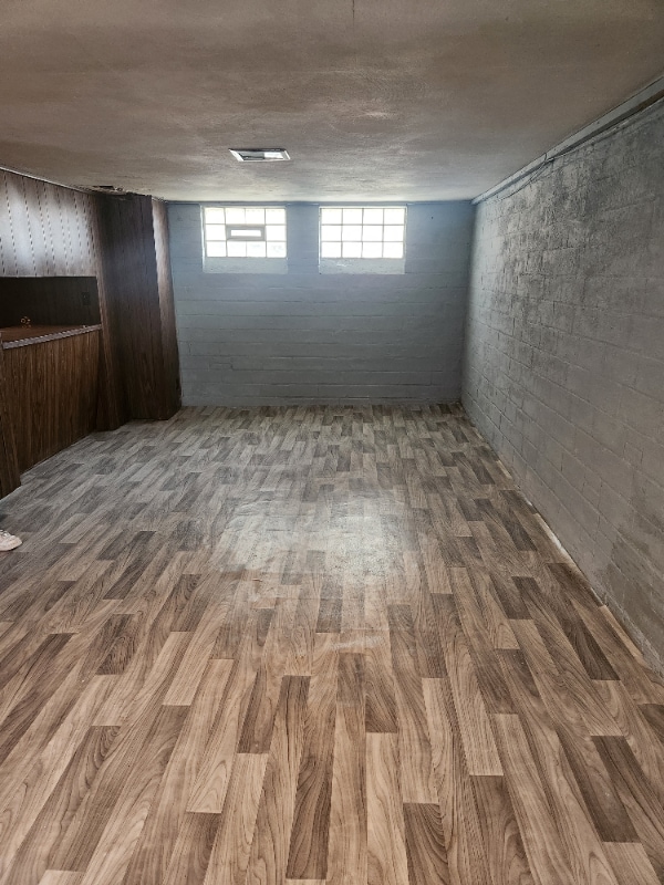 Building Photo - 4353 W 61st St