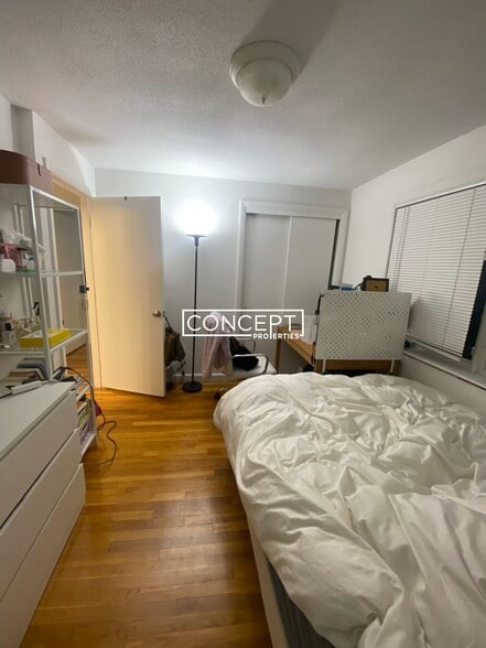 Building Photo - 50 Evergreen St