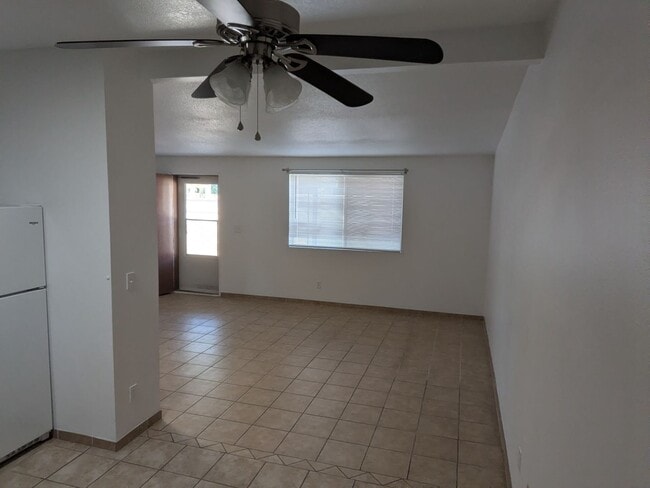 Building Photo - Triplex - 2 Bedroom and 1 Bath Unit