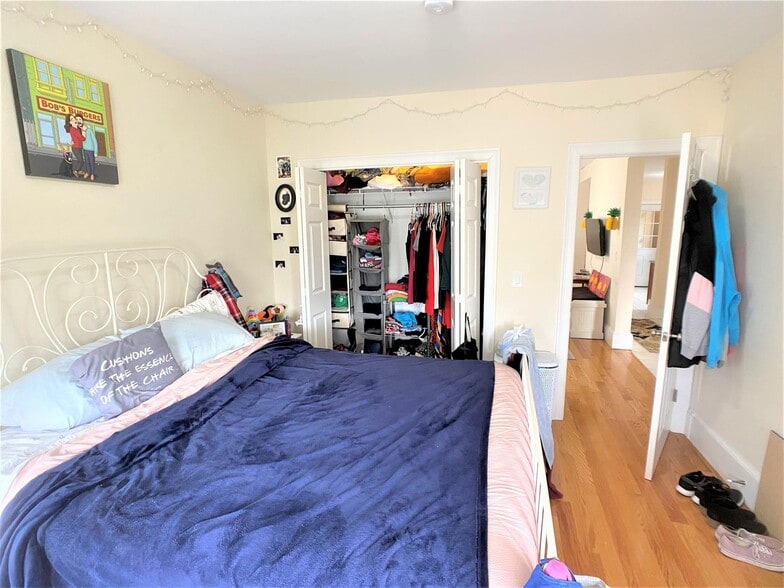 Building Photo - 24 Willard Ave