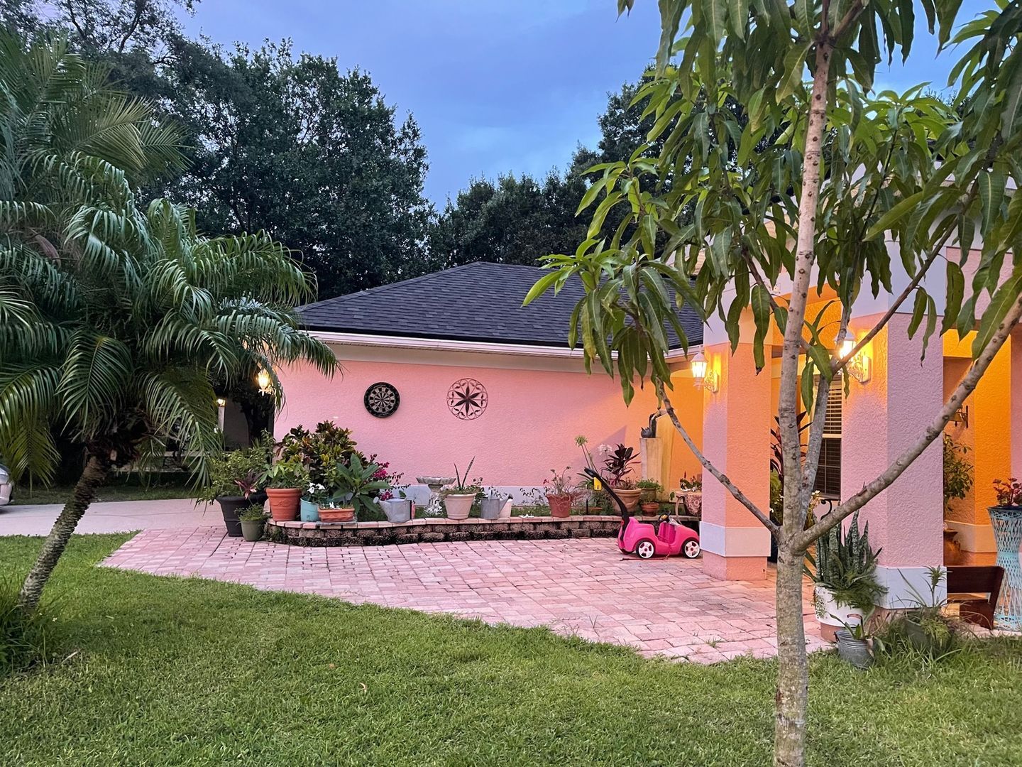 Building Photo - 5906 Diamond Ct