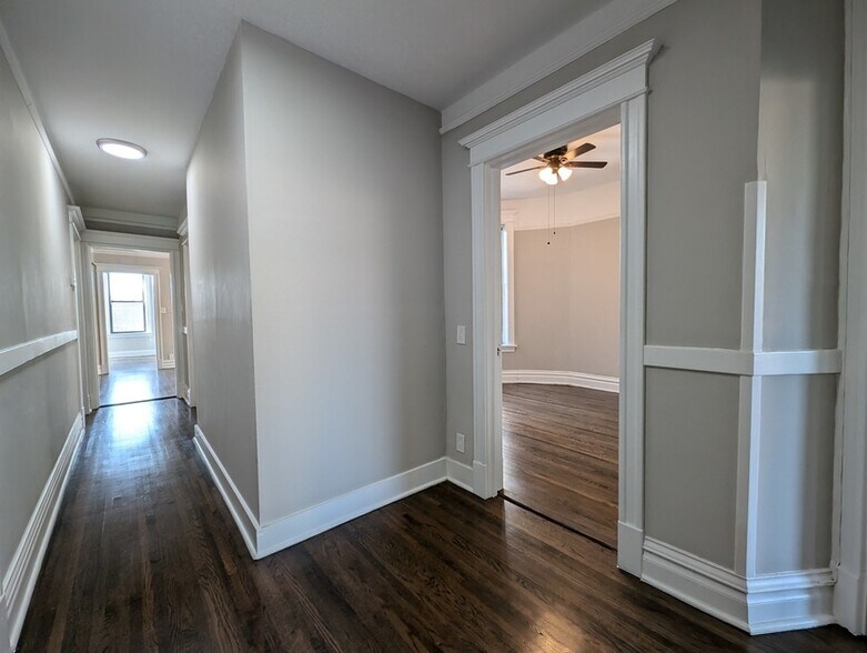 Building Photo - 3824 N Fremont