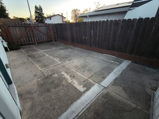 Building Photo - MUST SEE!!!!! Beautifully Remodeled Home in North Livermore!!!