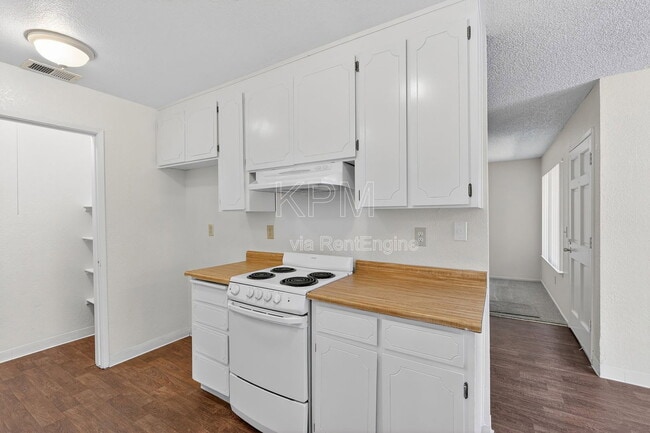 Building Photo - 7356 Kelley Dr
