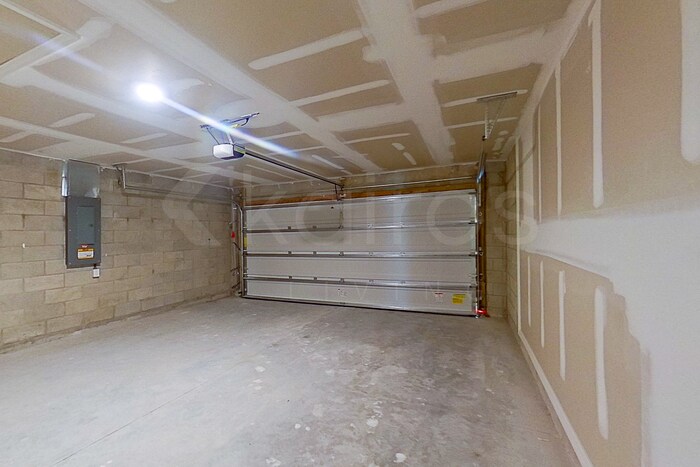 Building Photo - 21262 Quesada Ave