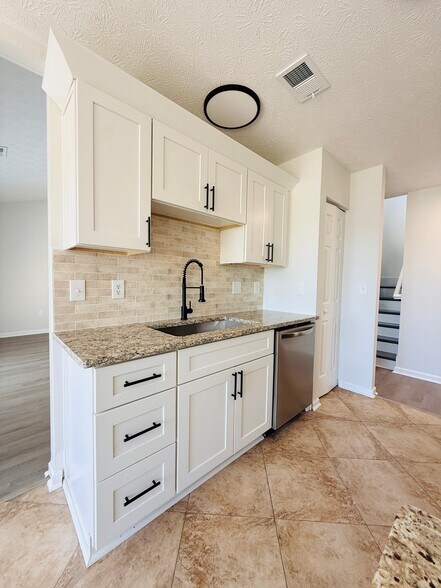 Building Photo - 4387 Heartwood Ln