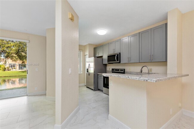 Building Photo - 4005 NW 91st Terrace