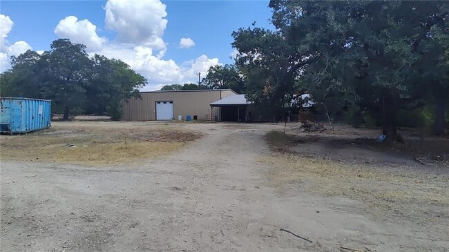 Building Photo - 19219 Hogeye Rd