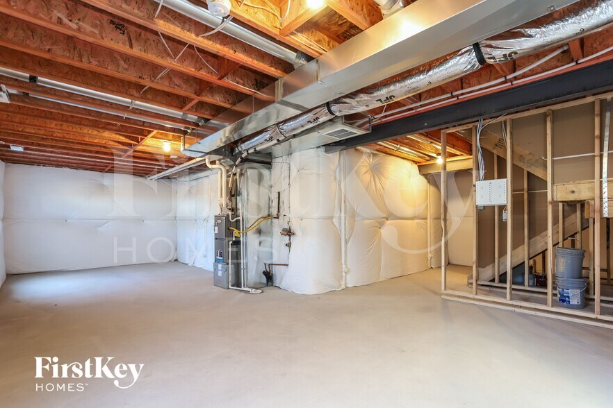 Building Photo - 10480 Horton Dr