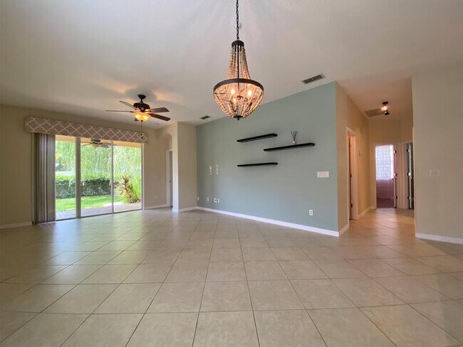 Building Photo - 9376 Ravens Willow Dr