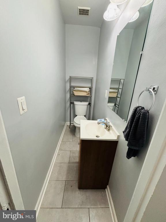 Building Photo - 1397 Sheridan St NW