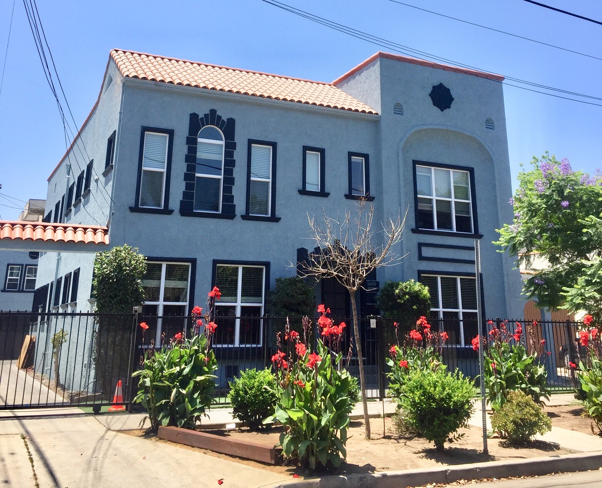 Building Photo - 4318 Clinton St