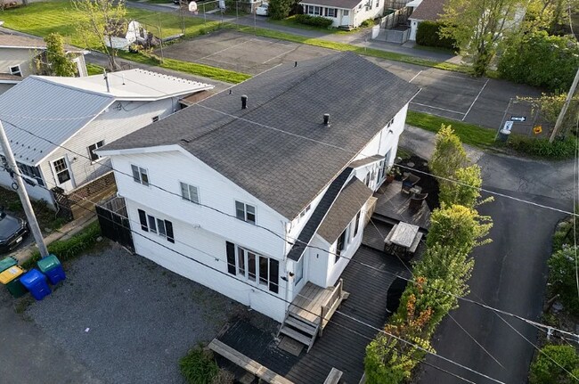 Building Photo - 34 Wanakah Heights