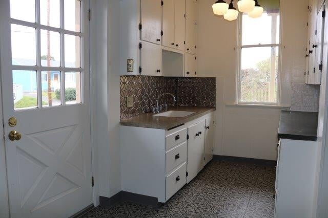 Building Photo - 14th &amp; B