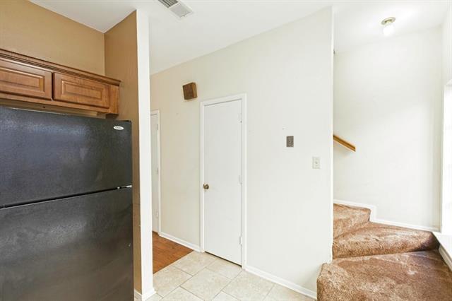 Building Photo - 5000 Cedar Springs Rd