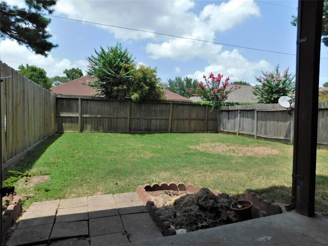 Building Photo - 1711 Hazelwood St
