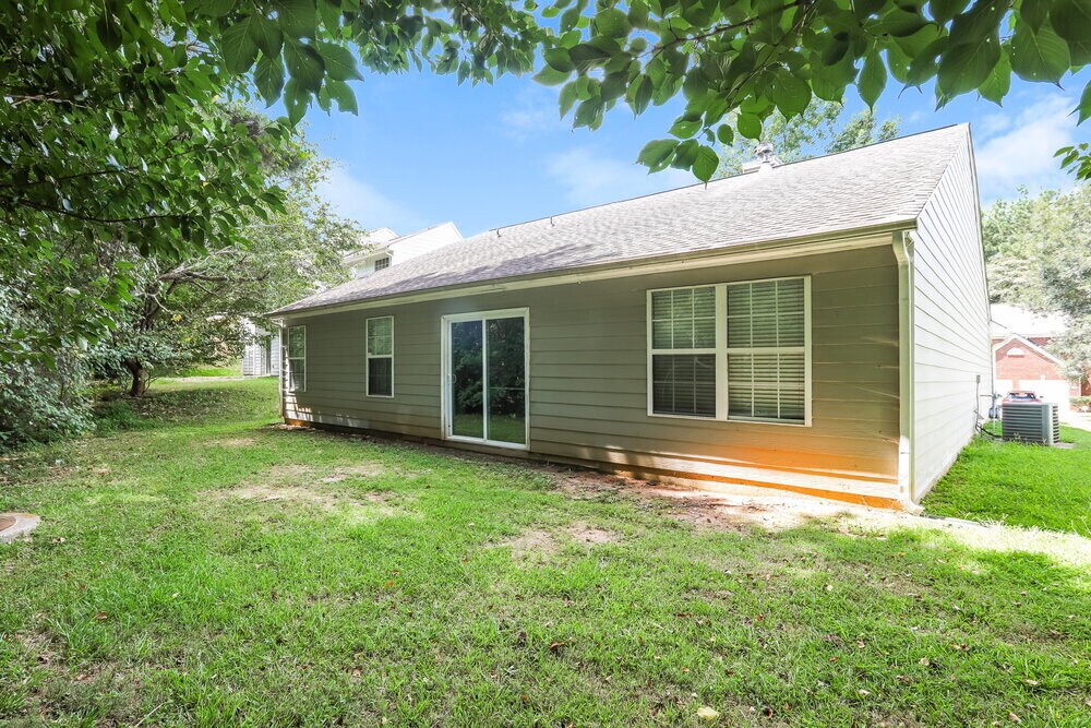 Building Photo - 7065 Springgrove Ct
