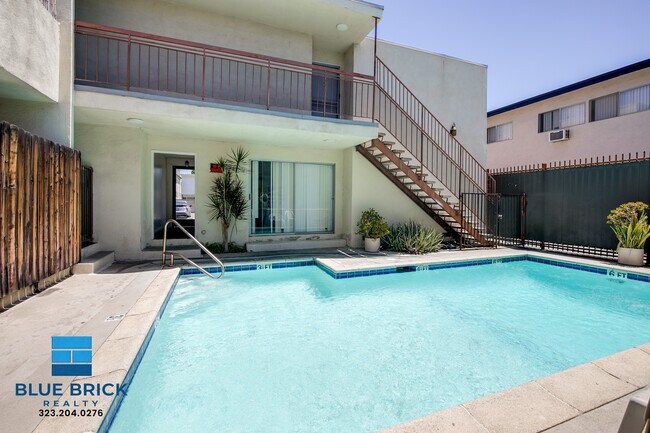 Building Photo - 5452 Corteen Pl