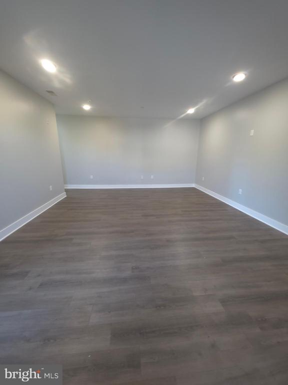 Building Photo - 3925 Haverford Ave