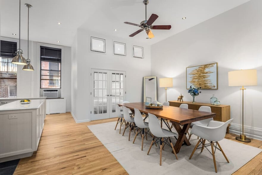 Building Photo - 508 Broadway-SI ID1035011P