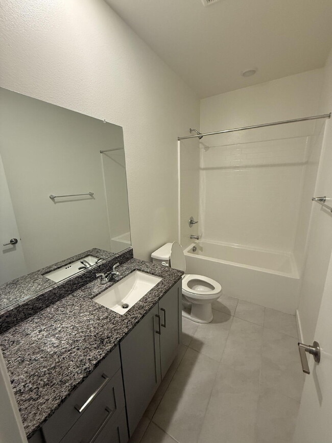 Building Photo - $4,100 - 4 Bed / 3.5 Bath Townhome in La Brisa Community of San Ysidro