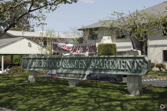 Building Photo - Amberwood Garden Apartments