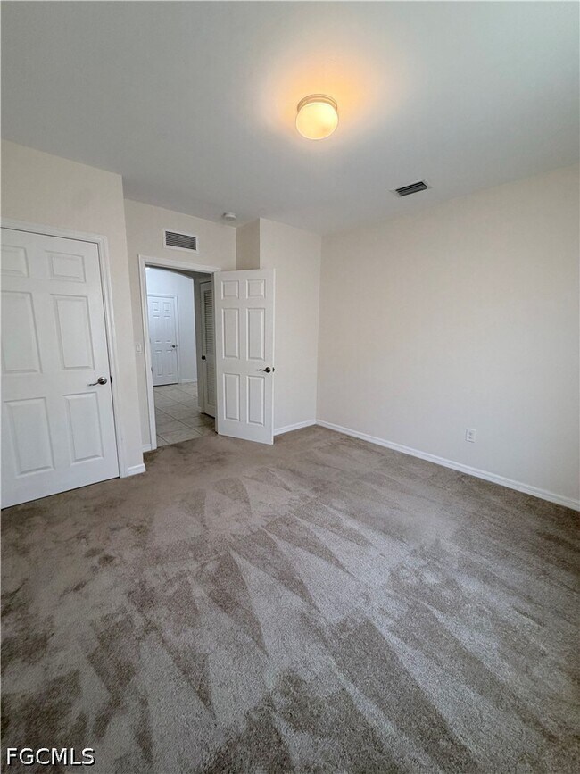 Building Photo - 1633 SW 12th Terrace