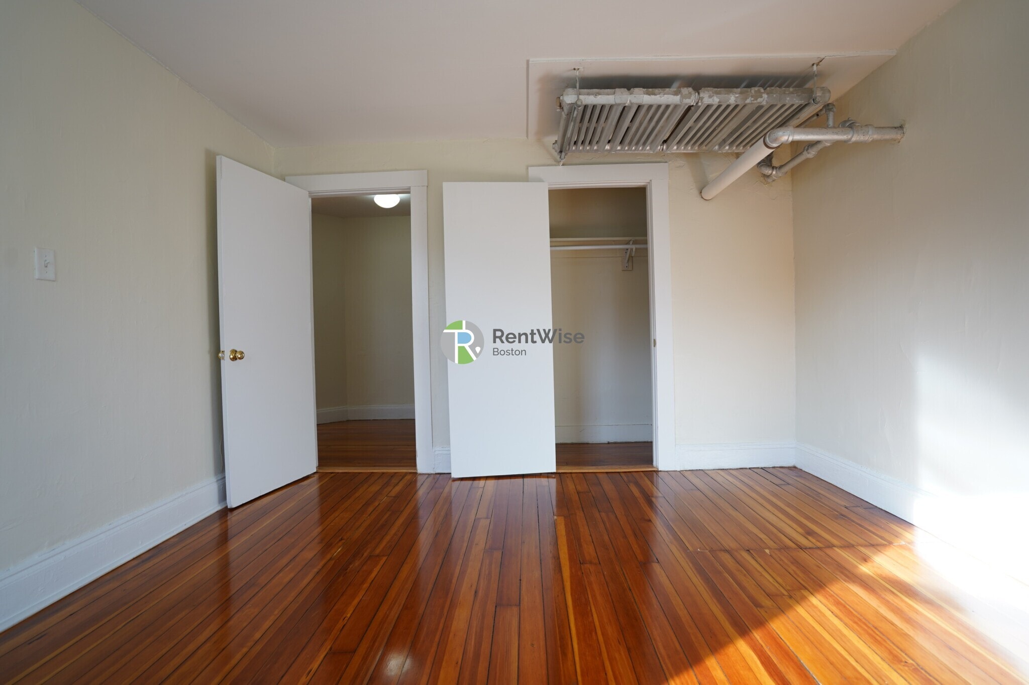 Building Photo - 7 Mt Hood Rd