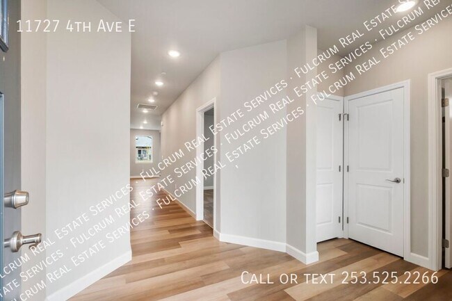 Building Photo - 11727 4th Ave E
