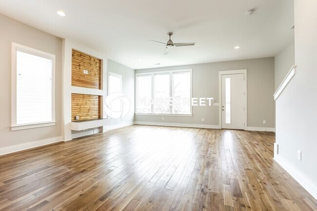 Building Photo - 3 Bedroom Pet-Friendly Home in HERMITAGE, ...