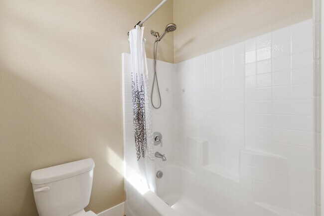 Building Photo - 10068 Carinata Dr