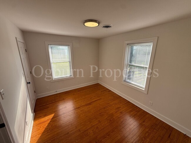 Building Photo - 1747 Piney Grv Rd