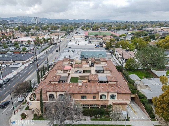 Building Photo - 201 N Reese Pl