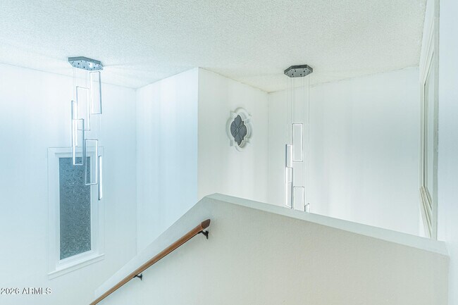 Building Photo - 5625 E Tierra Buena Ln