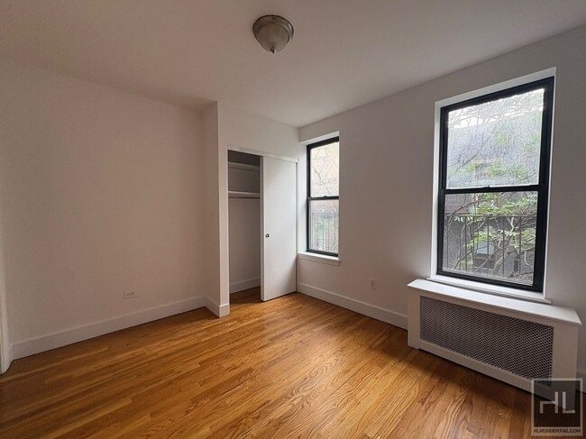Building Photo - 167 E 87th St