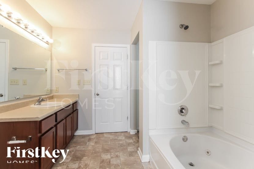 Building Photo - 8542 Sansa St