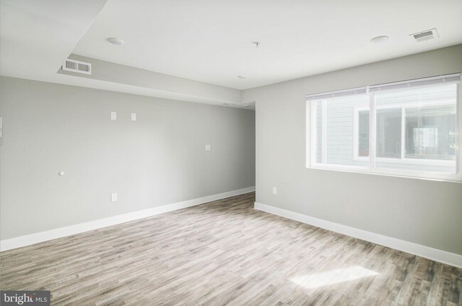 Building Photo - 1443 N 8th St