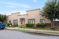 Building Photo - 9 Taxco Ct