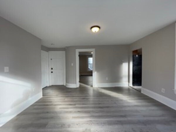 Building Photo - 30 Porter St