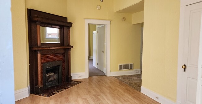 Building Photo - 1057 S 900 E
